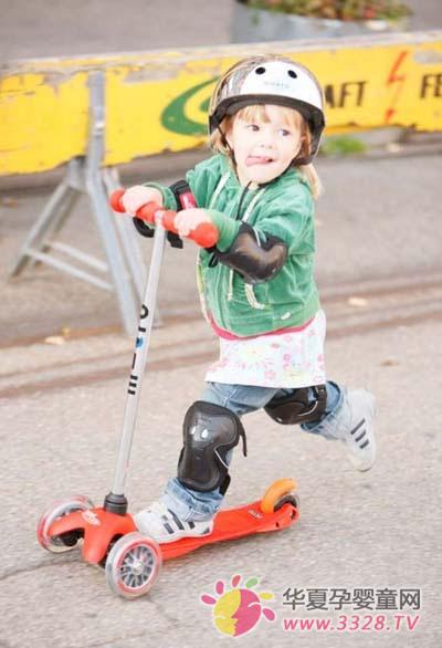 2012北京儿童玩具展米高滑板车安全试骑
